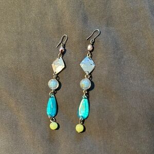 💜5 for $25 Elegant Silver and Blue Dangle Earrings
